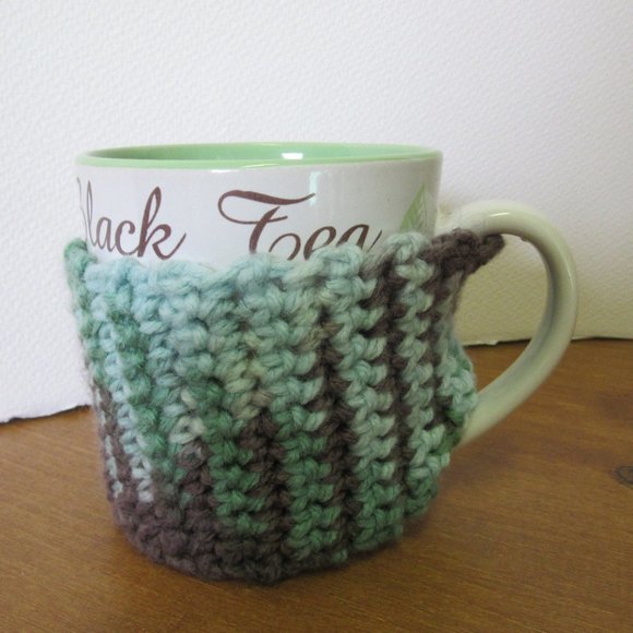 Green Coffee Mug Cover Keep It Hot Cozy Cup Sleeve Crochet Cozi Tea Drink NWT - Picture 3 of 7